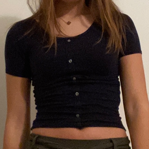 abercrombie kids Other - 🍒abercrombie kids navy crop top